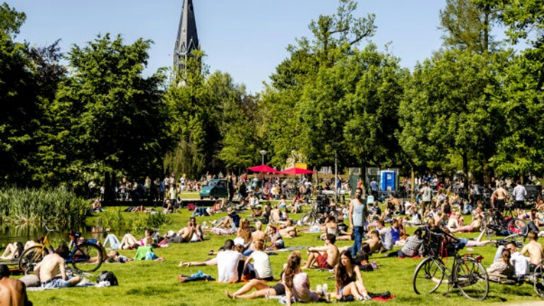 الأيام الحارة تعود من جديد وتستمر الى ما بعد عطلة نهاية الأسبوع