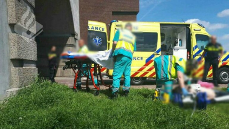 صبي 15 عام ينقذ رجل أصيب بسكتة قلبية في الشارع بنيميخين