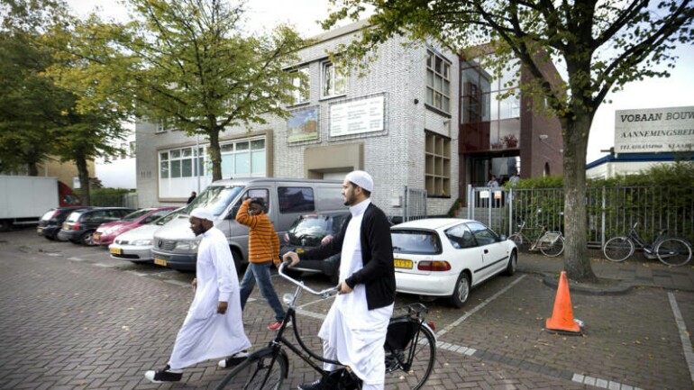 يريد مجلس مدينة دانهاخ ايقاف الدعم و الإعانة لمسجد السنة