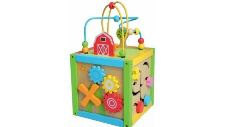 متجر ألعاب الأطفال Intertoys يطلب من الزبائن اعادة لعبة المكعبات لخطورتها
