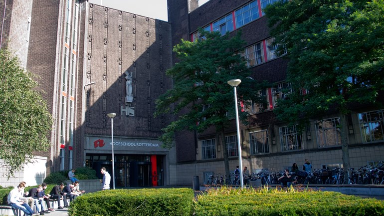 إيقاف 129 امتحان في جامعة روتردام بسبب انذار حريق مفتعل
