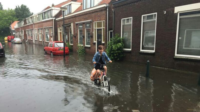 شركات التأمين: الأضرار التي لحقت بالمنازل بسبب هطول الأمطار تقدر بملايين اليورو