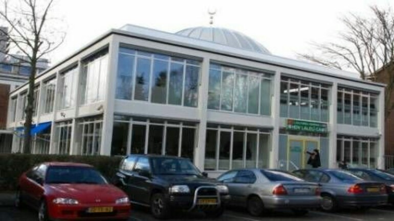 مسجد لاليلي في روتردام يصدر بيان بشأن حفلة شواء الخنزير لحركة بيغيدا