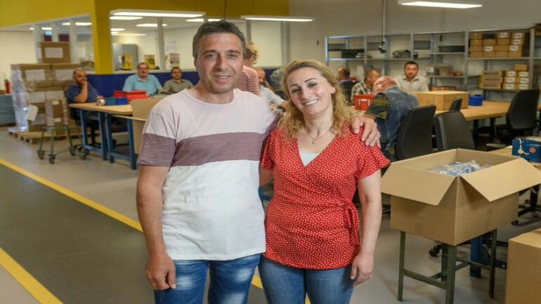 رياض كابك من الحسكة استطاع أن يبني مستقبلا بمهنته في هولندا