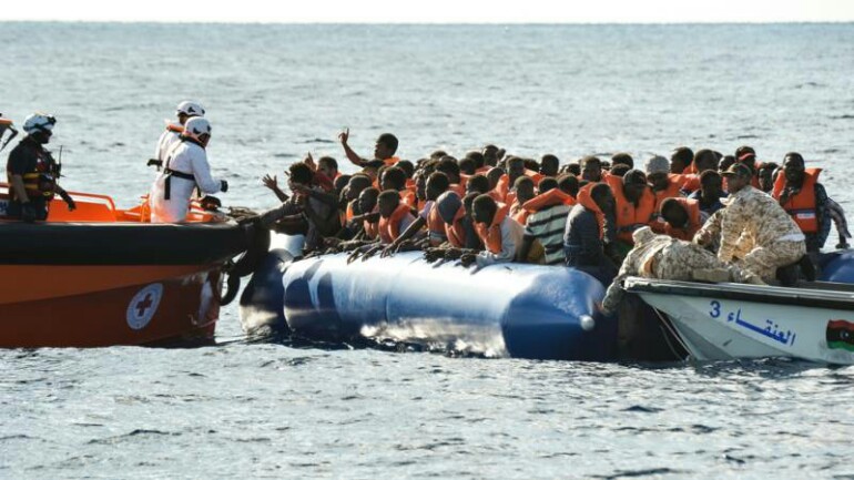 ايطاليا ومالطا ترفضان استقبال 629 مهاجر جلبتهم سفن الإنقاذ من البحر