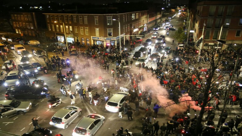 المدن الهولندية بحالة تأهب لمباراة المغرب بكأس العالم - احتفلوا لكن أحسنوا التصرف