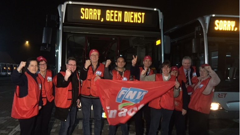 إضراب حافلات نقل الركاب والقطارات الإقليمية عن العمل يوم الأربعاء ولمدة ثلاثة أيام