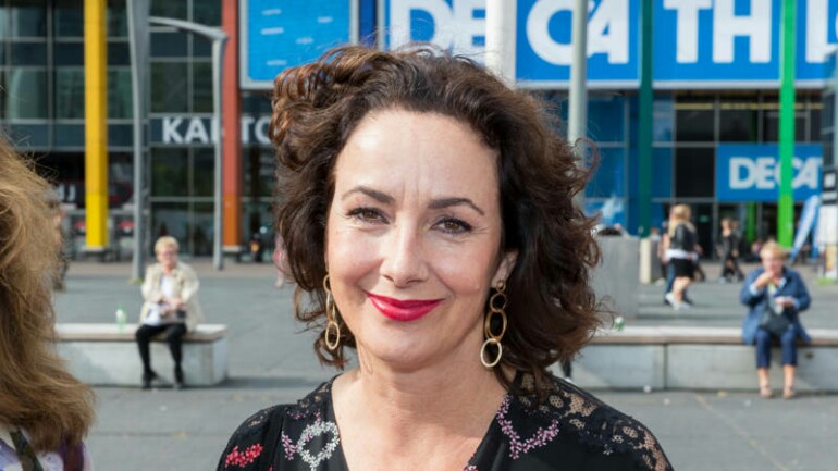 فيمكي هاليسما أول امرأة تتولى منصب عمدة مدينة أمستردام - من حزب Groen Links