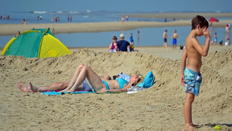 اليوم مشمس وحار وسترتفع الحرارة أكثر في عطلة نهاية الأسبوع