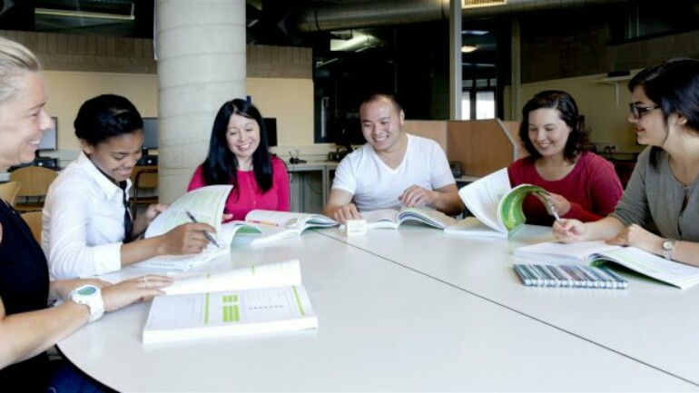 مجلس الوزراء: القادمين حديثا لن يدفعوا تكاليف الاندماج بأنفسهم ولن يحصلوا على قرض