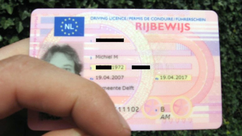 عطل بشبكة ال CBR الوطنية أدى الى تأخير امتحانات القيادة النظرية بكافة أنحاء هولندا ظهر اليوم