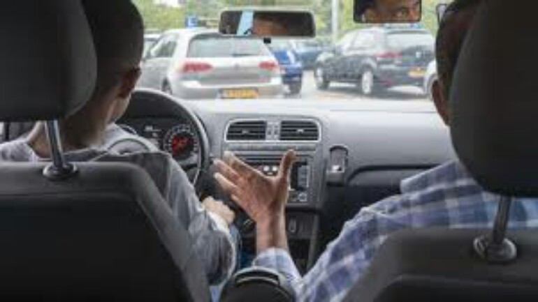 إلغاء 130 امتحان قيادة سيارات عملي شهريا بسبب القيادة الخطرة و ضعف التدريب