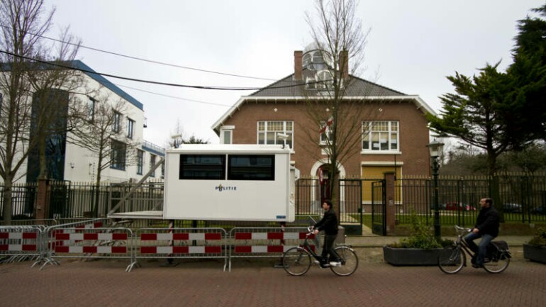 صحيفة ايرانية : هولندا طردت الدبلوماسيين الإيرانيين للاشتباه بتورطهما بعمليتي اغتيال على الأراضي الهولندية