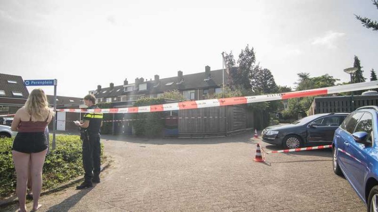 الشرطة تطلق النار صباح اليوم على سائق هارب حاول دهس الشرطة في أوتريخت