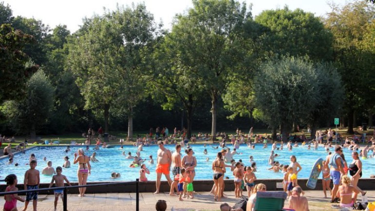 خيبة أمل لمحبي البرودة - موجة الحر العالية ستستمر لمدة طويلة