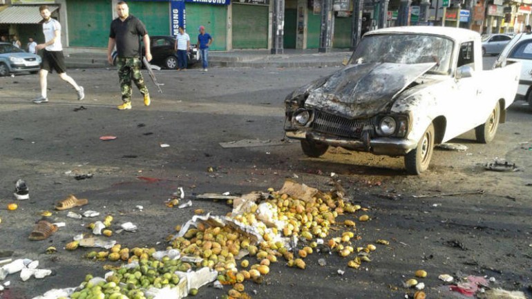 مصرع العشرات و العديد من الجرحى في تفجير انتحاري وهجمات جنوب دمشق