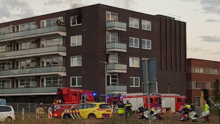 إنفجار منزل في مجمع سكني في أرنهيم واصابة 3 أشخاص بجروح خطيرة - أحدهم مفقود !