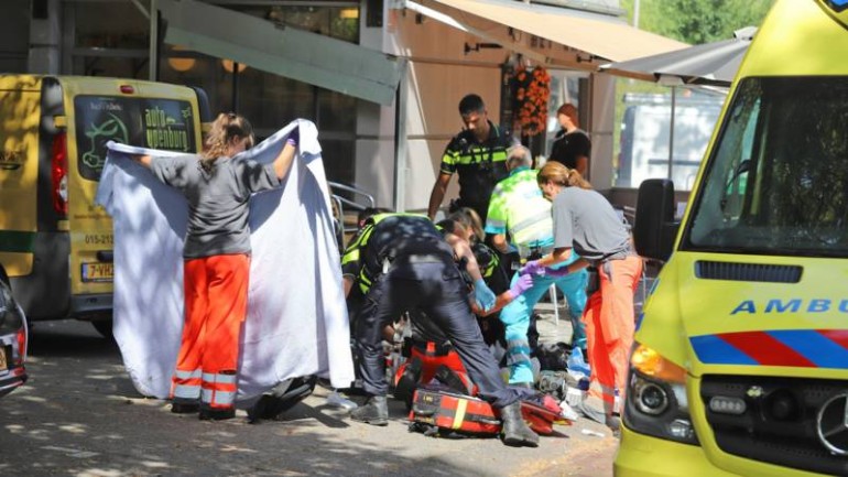 جريمة قتل واطلاق نار بمقهى في Delft - يرجح أنها عملية تصفية لمجرم شهير
