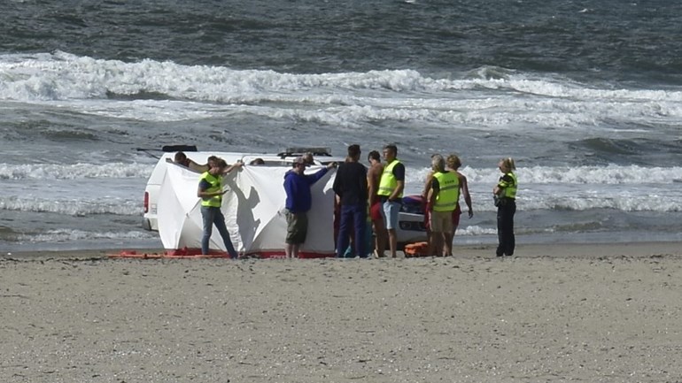 وفاة رجل غرقا في البحر بشاطيء Texel بعد انقاذه طفل من المياه