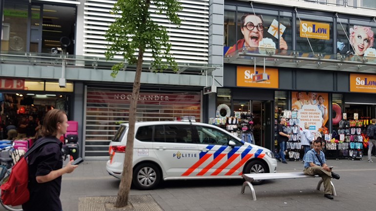 سرقة متجر صائغ مجوهرات في مركز مدينة روتردام والشرطة تلقي القبض على مشتبه به
