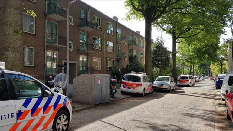 طعن امرأة واصابتها بجروح خطيرة في منزل بشارع Buisweg بهيلفيرسوم