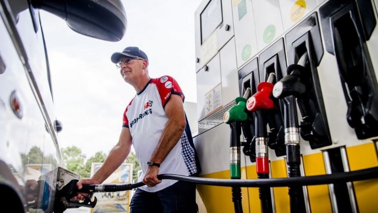 سعر النفط سيرتفع إلى حد كبير - قد يصل إلى 2 يورو لليتر الواحد في محطات الوقود