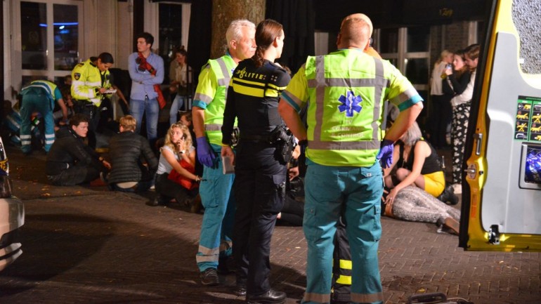 اصابة 27 شخص بوعكة صحية بعد رشهم بمادة غريبة ليلة البارحة في مقهى ببريدا