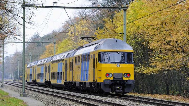 استياء شركة السكك الحديدية الهولندية من سلوك المسافرين بعد حادث دهس شخص ووفاته