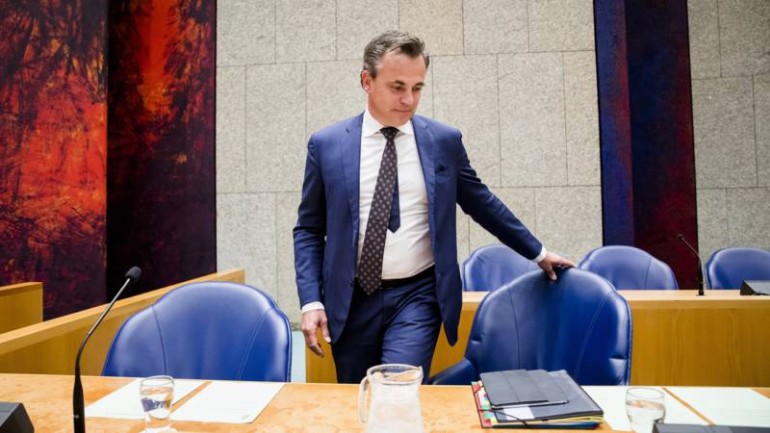 يريد حزب VVD إنهاء السلطة التقديرية لوزير الدولة بمنح الإقامة للاجئين المرفوضين