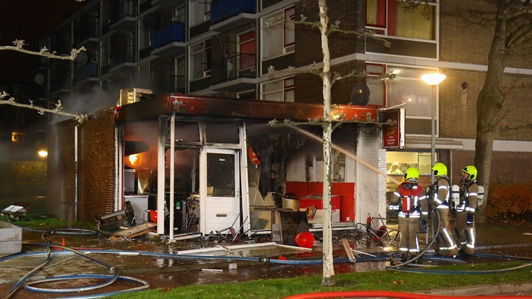 الشرطة تبحث عن شخص مصاب بجروح خطيرة - اختفى عقب انفجار بمطعم في Schiedam