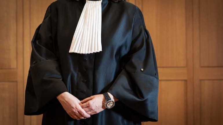 القضاة سينزلون من محاكمهم في هولندا ويحلون الخلافات في الأحياء على طريقة المخاتير