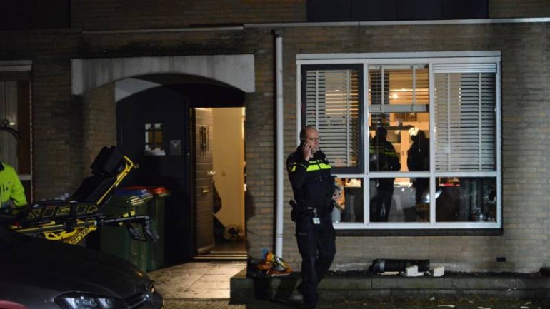 وفاة رجلين واصابة طفلان بجروح بسبب الألعاب النارية في هولندا