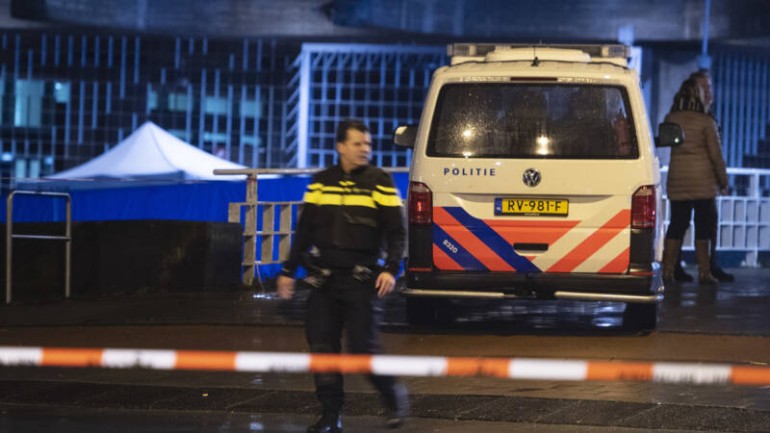 المدعي العام في أمستردام: ضحية اطلاق النار من قبل الشرطة أراد هو نفسه أن يتم قتله
