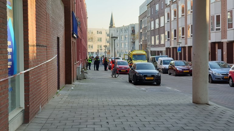 اصابة رجل بجروح جراء اطلاق النار عليه بالشارع في Rotterdam Zuid