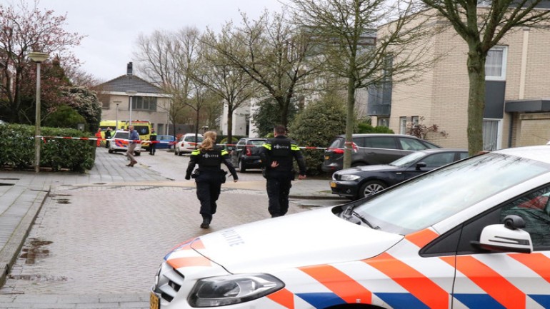 اصابة رجل وإبنته بجروح بعد اطلاق النار عليهما أمام منزلهما في أمستلفين