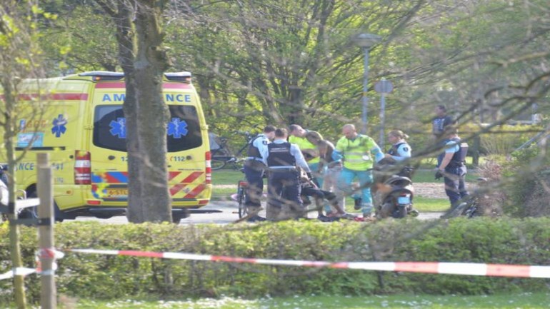 اصابة أربعة شبان بجروح جراء طعنهم بسكين في هوفدورب وإلقاء القبض على مشتبه به