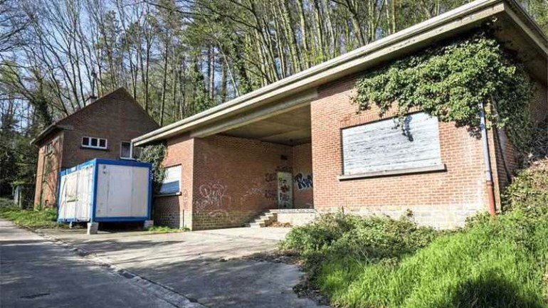 منزل ضخم ببلجيكا بسعر يورو واحد ولا أحد يريد شراءه - ما هو السر ؟!