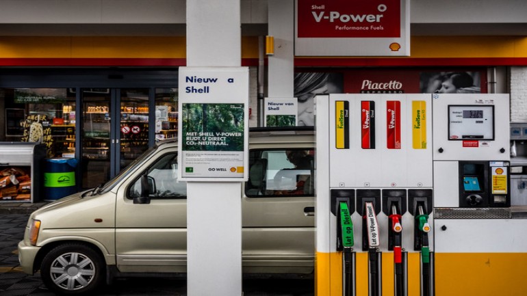 ارتفاع كبير في أسعار الوقود في الأسبوع القادم - تكلفة تعبئة الخزان ستزيد بمقدار 8 يورو