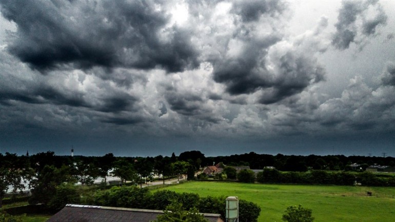 مجددا أمطار و عواصف رعدية شديدة غدا - التحذير يشمل جميع أنحاء هولندا