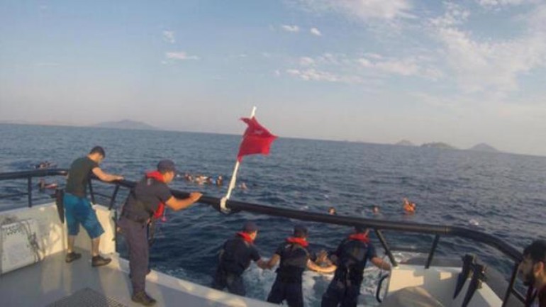 وفاة ثمانية مهاجرين صباح اليوم في حادث غرق قارب قبالة السواحل التركية