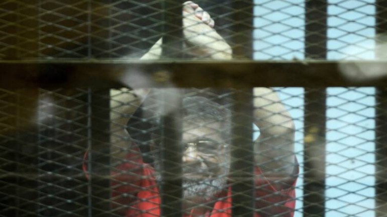 وفاة الرئيس المصري السابق محمد مرسي أثناء جلسة محاكمته