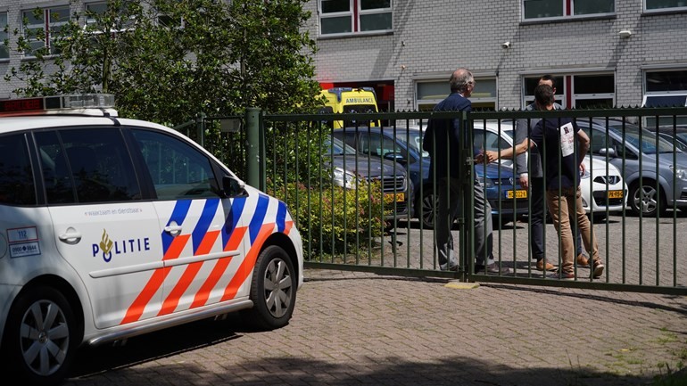 تعرض طالب يبلغ من العمر 16 عام للطعن في مدرسة ثانوية في روتردام