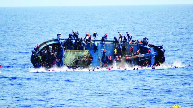 غرق مركب مهاجرين قبالة السواحل الليبية ووفاة أو فقدان حوالي 40 شخص