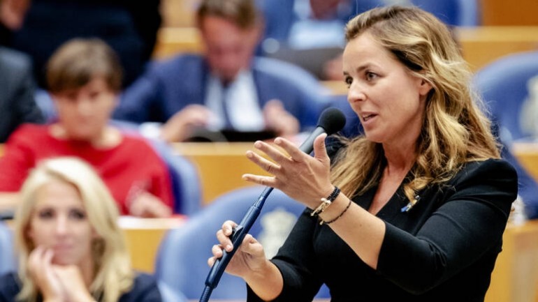 بعد 13 عام من عضويتها في البرلمان الهولندي: ماريان ثيم زعيمة حزب "من أجل الحيوان" أعلنت اليوم أنها ستغادره