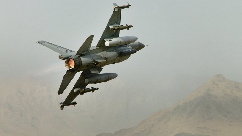 تقارير: تسبب قصف نفذته طائرة حربية هولندية F16 بمقتل سبعون مدنياً عراقياً في كركوك