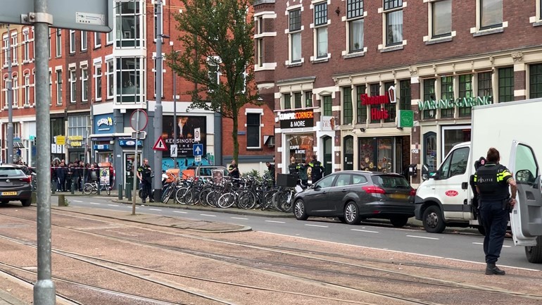 الشرطة تداهم مطعم سوري في روتردام وتلقي القبض على زبون