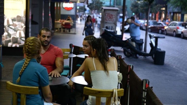 مراسلة صحفية هولندية: لا تقلق إذا فقدت محفظتك في سوريا لأنها ستعود إليك
