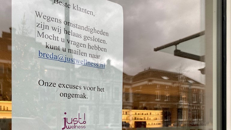 خداع أكثر من 1200 شخص بعد اغلاق عيادات شهيرة لعلاج إزالة الشعر في عدة مدن هولندية