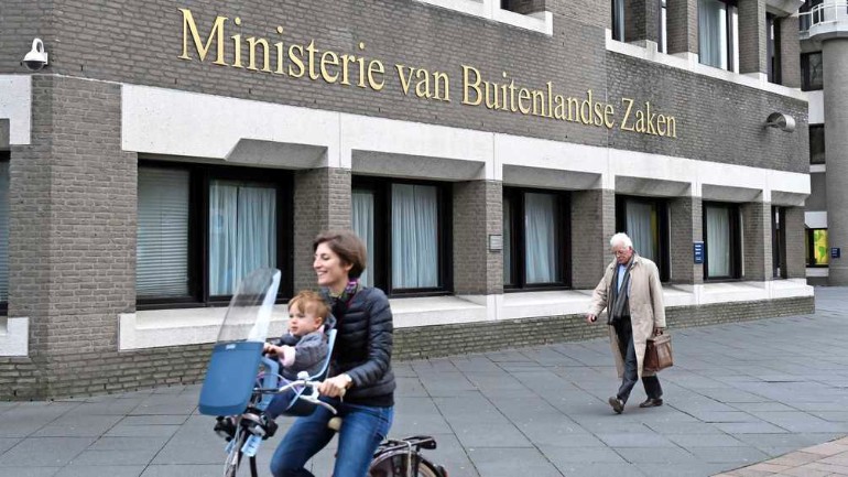 وزارة الخارجية الهولندية تدعو الرعايا الهولنديين لمغادرة بغداد بسبب خطورة الوضع
