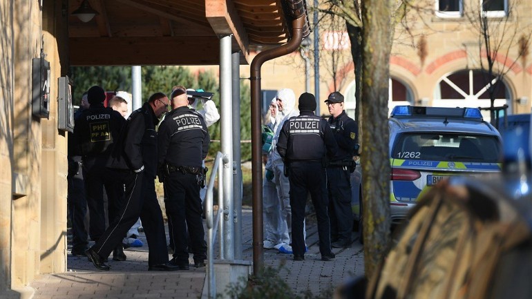 ستة قتلى من عائلة واحدة باطلاق نار في ألمانيا والقاء القبض على مشتبه به